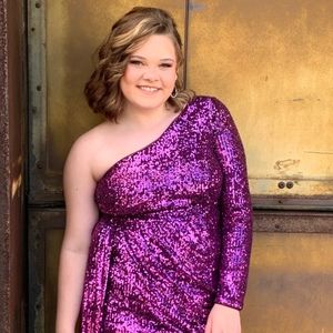 Meet your Posher, Eva claire